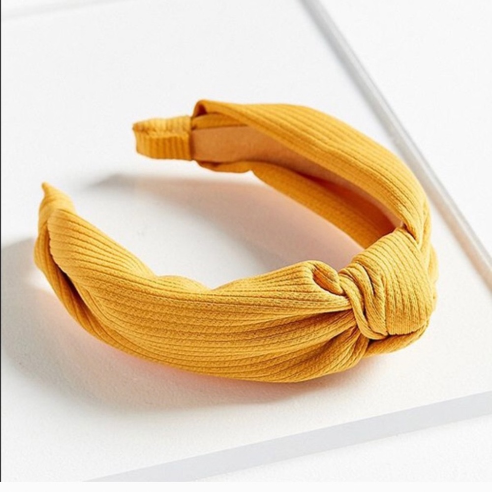 UO knotted headband